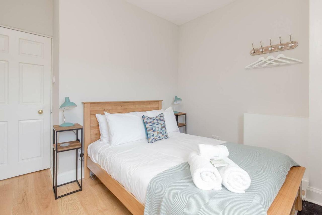 Altido Elegant Georgian 2-Bedrm Apt In Heart Of Old Town Apartman Edinburgh Kültér fotó
